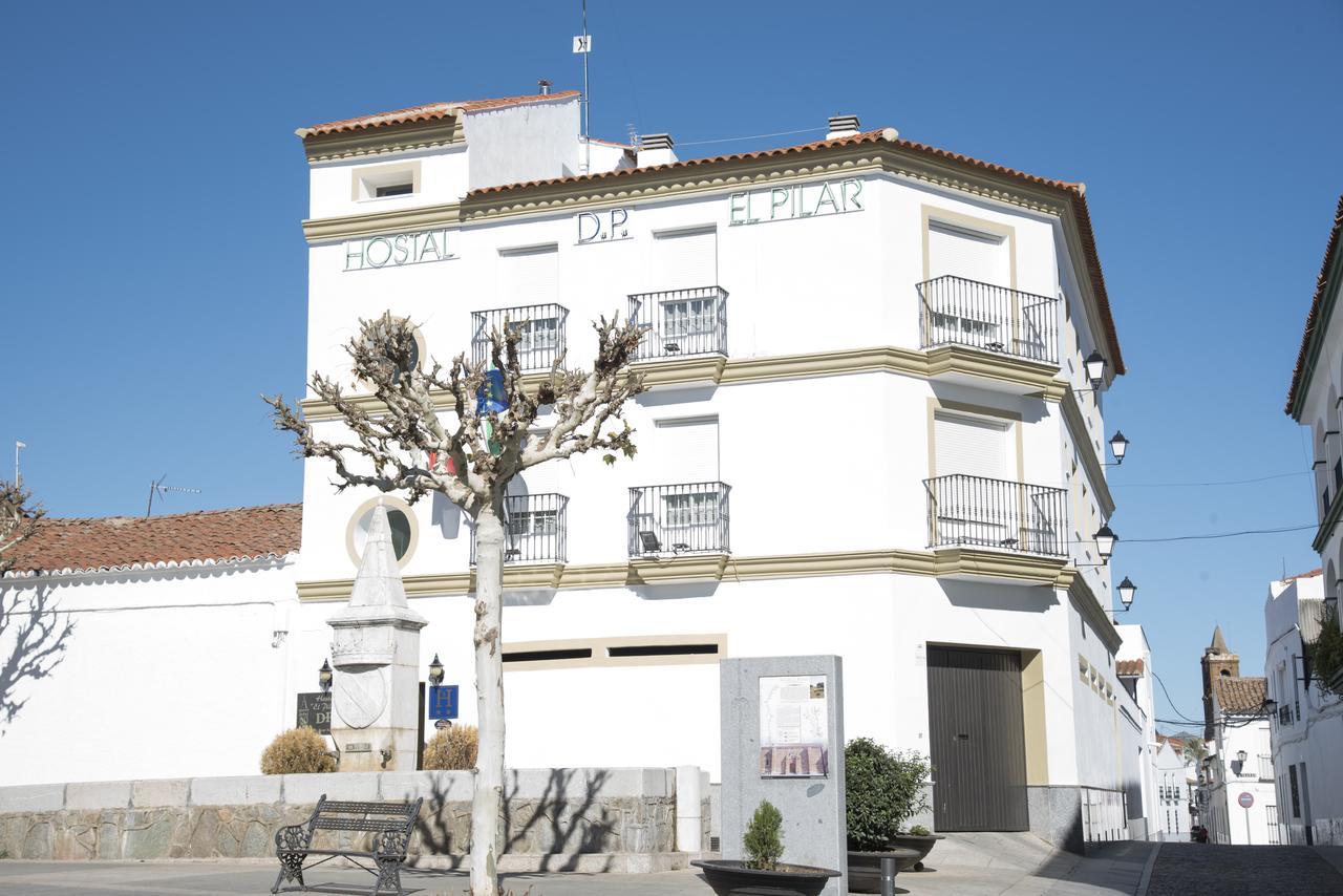 Hostal Dp El Pilar Monesterio Exterior photo