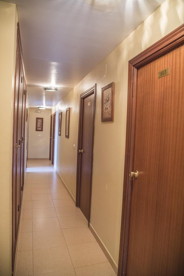 Hostal Dp El Pilar Monesterio Exterior photo